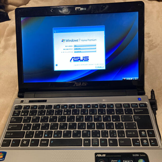ASUS - ASUS UL20A ノートパソコンおまけ付きの通販 by ぴんぐー's ...