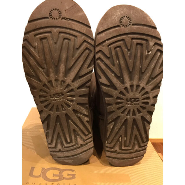 UGG(アグ)のUGG アグ クラシックショートブーツ　チョコレート　US9　26センチ レディースの靴/シューズ(ブーツ)の商品写真