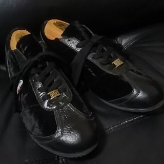 ドルチェアンドガッバーナ(DOLCE&GABBANA)の最上位希少ベルベット!ドルガバD&G高級スニーカー!人気ブラック!正規品！(スニーカー)