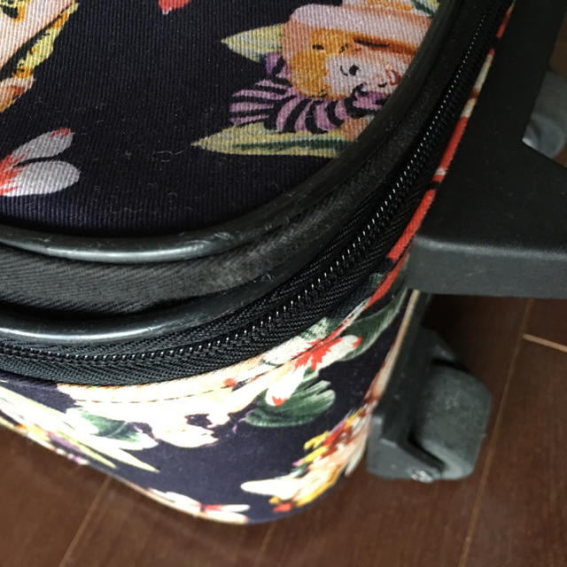 ANAP Latina(アナップラティーナ)のアロハ柄スーツケース レディースのバッグ(スーツケース/キャリーバッグ)の商品写真