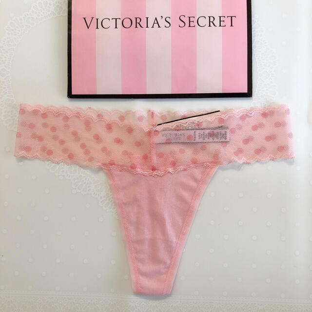 Victoria's Secret(ヴィクトリアズシークレット)のヴィクトリアシークレット♡ドット柄ピンクTバックショーツ♡ レディースの下着/アンダーウェア(ショーツ)の商品写真