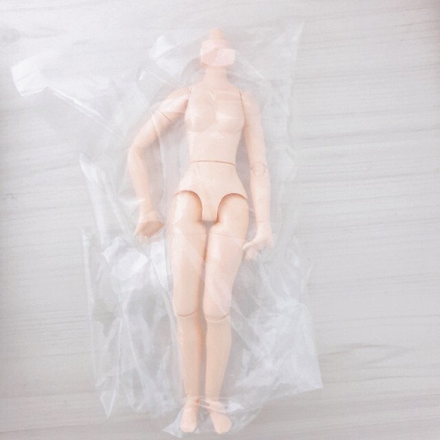 ラディエンスリニュー 稼動ボディ 白肌 ハンドメイドのぬいぐるみ/人形(人形)の商品写真