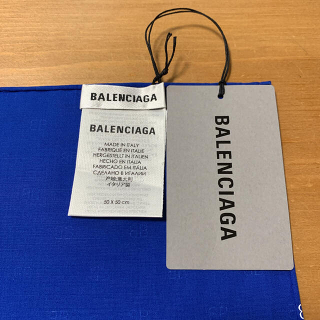 Balenciaga(バレンシアガ)のバレンシアガ ノベルティ ハンカチ 風呂敷 非売品 レディースのファッション小物(ハンカチ)の商品写真