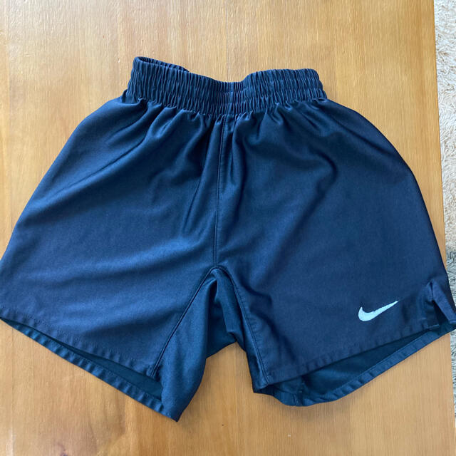 NIKE(ナイキ)のNIKEハーフパンツ キッズ/ベビー/マタニティのキッズ服男の子用(90cm~)(パンツ/スパッツ)の商品写真