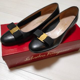 サルヴァトーレフェラガモ(Salvatore Ferragamo)のフェラガモ♡パンプス5 2/1(ハイヒール/パンプス)