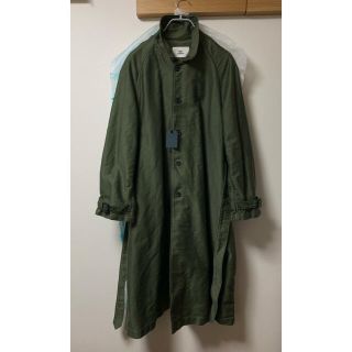 コモリ(COMOLI)の新品　OUTIL MANTEAU UZES WILLOW サイズ2(ステンカラーコート)