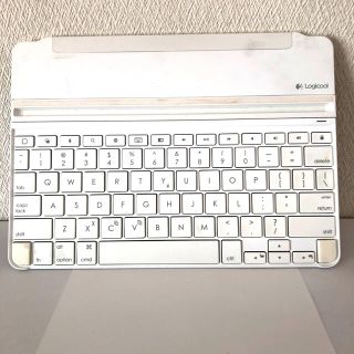 アイパッド(iPad)のジャンク　ロジクール製iPad9.7インチ用ワイヤレスキーボード(PC周辺機器)