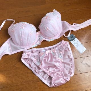 ブラジャー&ショーツセット❤️F75 ピンク　レース(ブラ&ショーツセット)