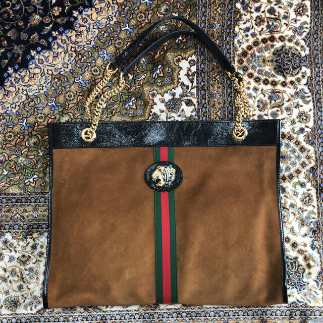 Gucci(グッチ)のグッチ、スエードトートバッグ、チェーンショルダー レディースのバッグ(トートバッグ)の商品写真