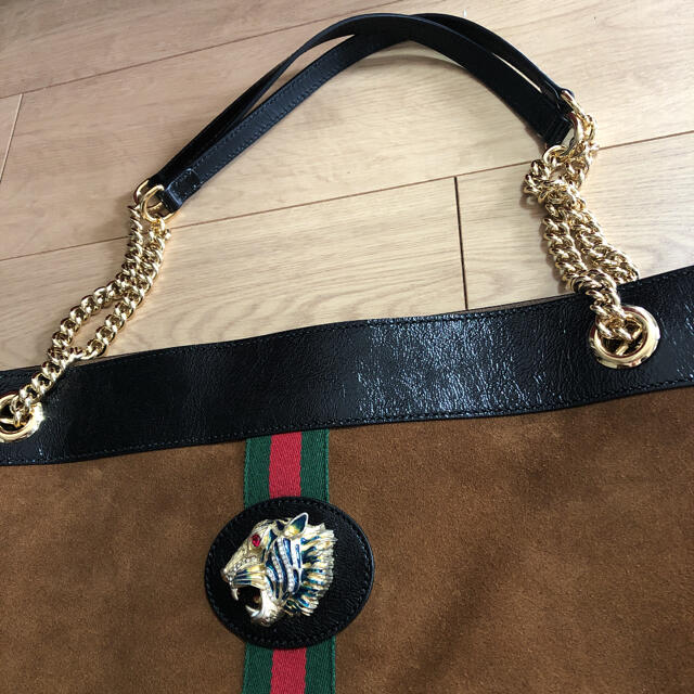 Gucci(グッチ)のグッチ、スエードトートバッグ、チェーンショルダー レディースのバッグ(トートバッグ)の商品写真