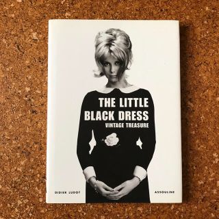 値下げ☆ 洋書　The little black dress (ファッション/美容)