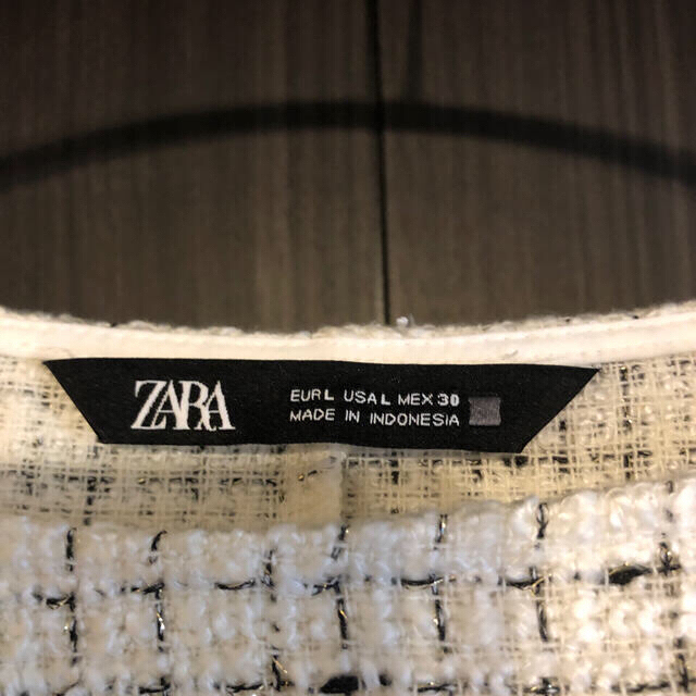 ZARA(ザラ)のZARA トップス　 レディースのトップス(シャツ/ブラウス(長袖/七分))の商品写真