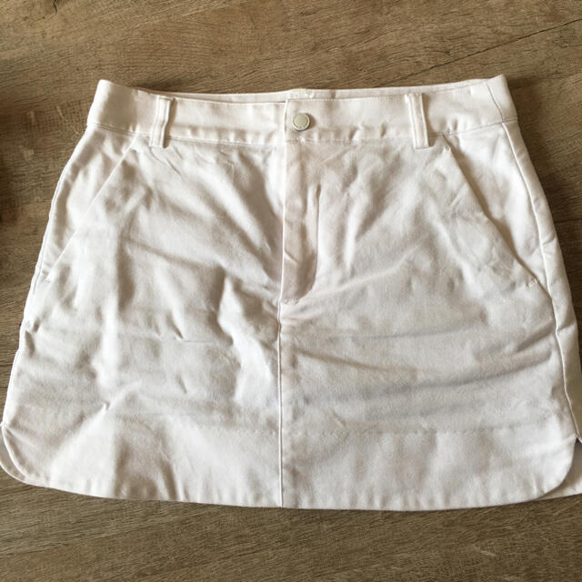 TaylorMade(テーラーメイド)のテーラーメイド ホワイト スカート レディースのスカート(ミニスカート)の商品写真