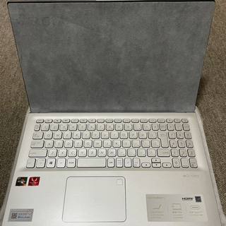 エイスース(ASUS)のASUS VivoBook 15 X512D(ノートPC)