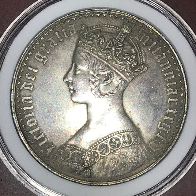 ya1847年ヴィクトリア 女王ゴシッククラウン銀貨UNDECIMOエッジエンタメ/ホビー