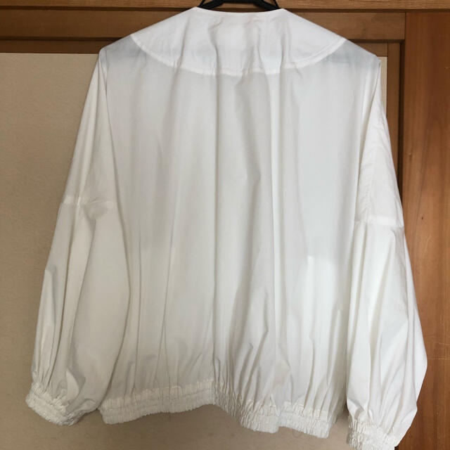 大量入荷 Lois (White) ブルゾン LifewithFlowers - CRAYON パーカー 大量入荷 Lois (White) ブルゾン LifewithFlowers - CRAYON パーカー