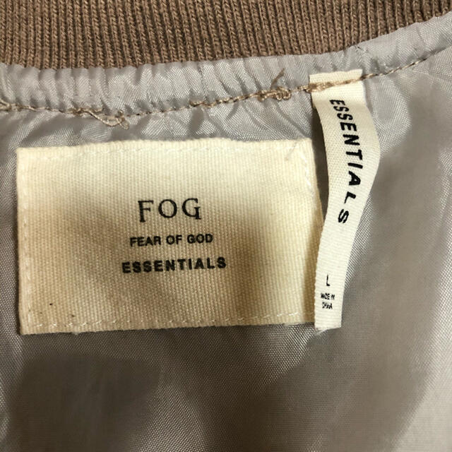 FEAR OF GOD(フィアオブゴッド)のFOG ESSENTIALS  ボンバージャケット メンズのジャケット/アウター(ナイロンジャケット)の商品写真