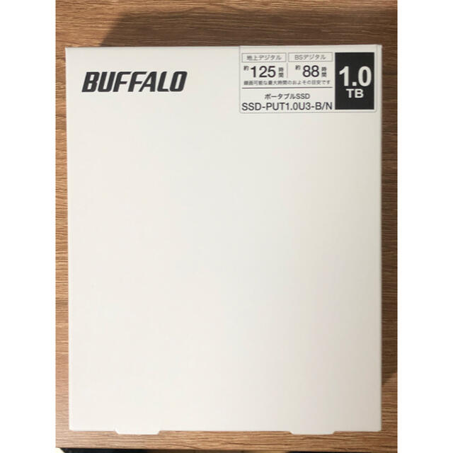 Buffalo(バッファロー)の新品未開封バッファロー SSD 外付け 1.0TBポータブル PS5/PS4対応 スマホ/家電/カメラのPC/タブレット(PC周辺機器)の商品写真