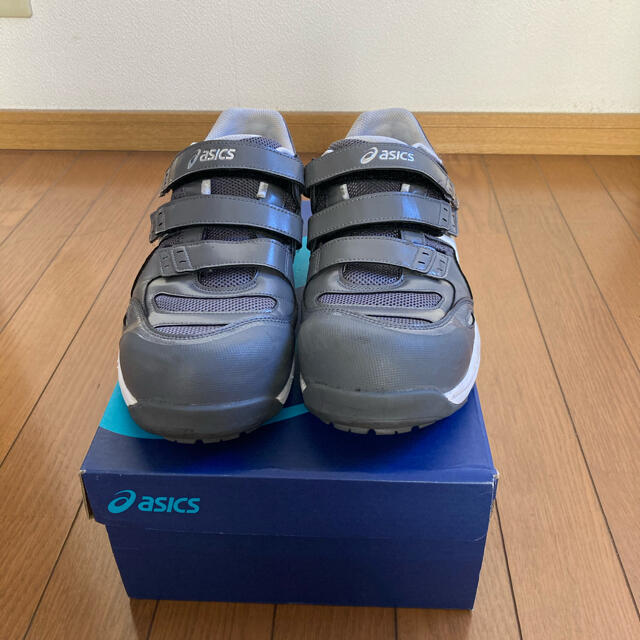 asics(アシックス)のアシックス(グレー・限定品) メンズの靴/シューズ(スニーカー)の商品写真