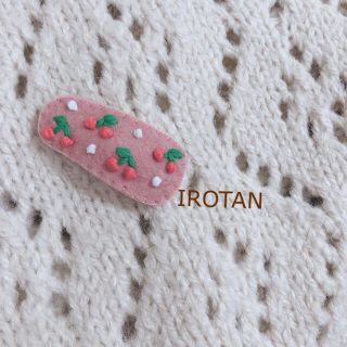 プティマイン(petit main)のhandmade ♡ ヘアピン 129(ファッション雑貨)