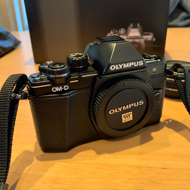 値下げします!オリンパス ミラーレス一眼 E-M10 MarkⅡ-
