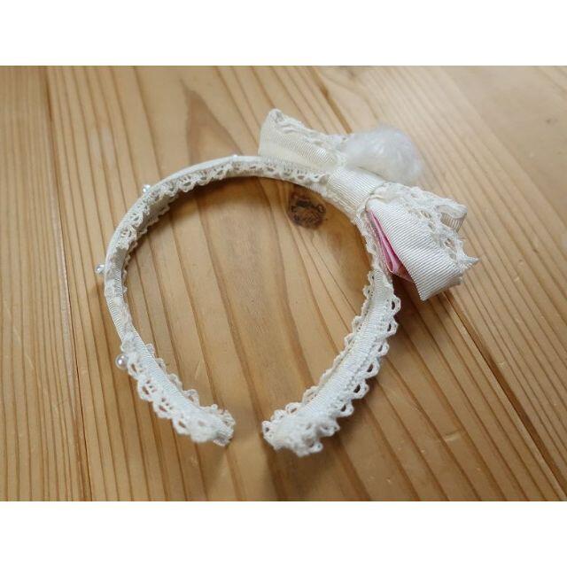 Angelic Pretty(アンジェリックプリティー)の送料込　匿名配送　ANGELIC PRETTY　カチューシャ レディースのヘアアクセサリー(カチューシャ)の商品写真