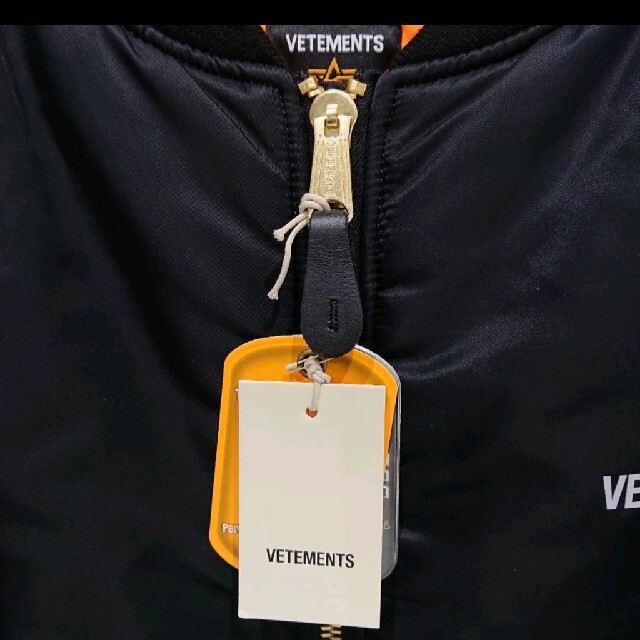 Balenciaga(バレンシアガ)のVETEMENTS  ヴェトモン リバーシブル ボンバージャケット ma-1 メンズのジャケット/アウター(ブルゾン)の商品写真