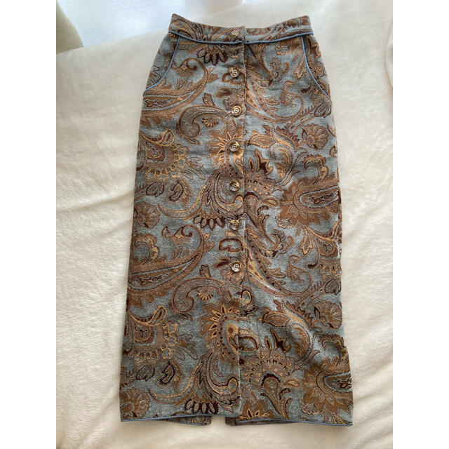 Ameri VINTAGE(アメリヴィンテージ)のAMERI vintage PAISLEY RUG SKIRT レディースのスカート(ひざ丈スカート)の商品写真