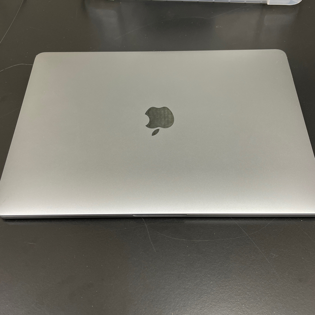 Mac book pro 2017 13インチ　スペースグレー 2