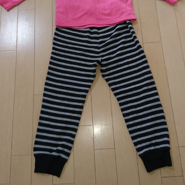 GU(ジーユー)のGU 女の子パジャマ キッズ/ベビー/マタニティのキッズ服女の子用(90cm~)(パジャマ)の商品写真