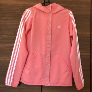 アディダス(adidas)のadidas ウィンドブレーカー(ナイロンジャケット)