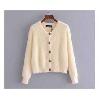 ザラ(ZARA)の❄️冬新作☃️3217◆ビジューボタン ニット カーディガン(カーディガン)