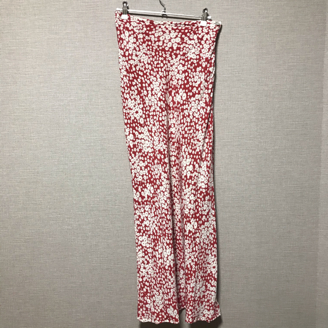 EDIT.FOR LULU(エディットフォールル)のフラワーバイアスマキシスカート　レッド レディースのスカート(ロングスカート)の商品写真