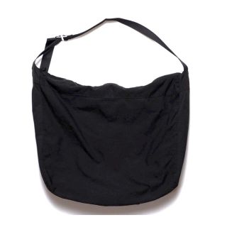 ノンネイティブ(nonnative)のnonnative【DWELLER SHOULDER BAG LARGE】(ショルダーバッグ)