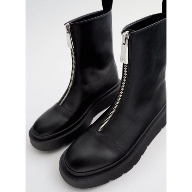 ZARA - ZARA ジッパーフラットアンクルブーツの通販 by HiMa's shop