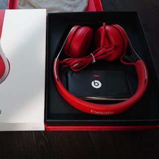 ビーツバイドクタードレ(Beats by Dr Dre)のBeats by Dr Dre BT EP ON RED ビーツヘッドフォン有線(ヘッドフォン/イヤフォン)