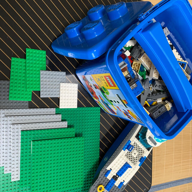 Lego(レゴ)のLEGOブロックまとめ売り(非売品有り) キッズ/ベビー/マタニティのおもちゃ(知育玩具)の商品写真