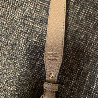 FENDI - FENDI バゲット スリムクラッチ ベージュの通販 by