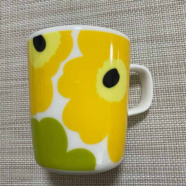 marimekko(マリメッコ)のマリメッコ ウニッコ マグカップ インテリア/住まい/日用品のキッチン/食器(グラス/カップ)の商品写真