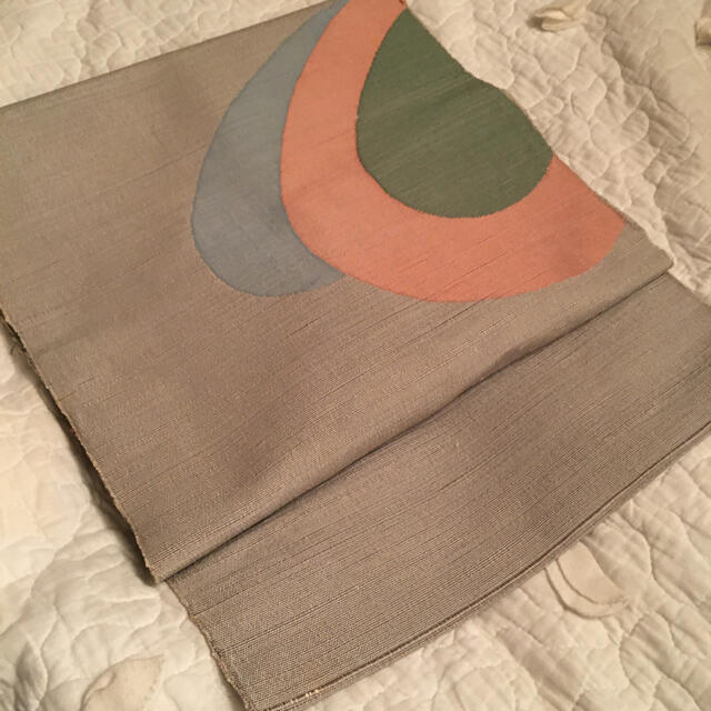 名古屋帯　珍しいグレー　正絹 レディースの水着/浴衣(帯)の商品写真