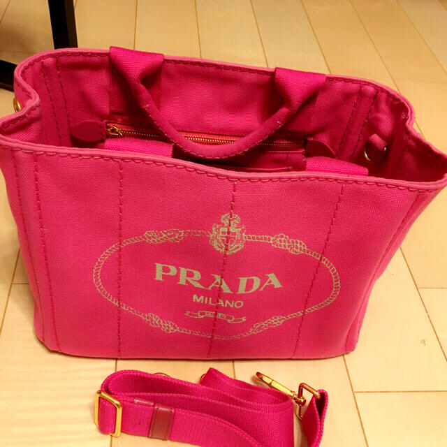 PRADA(プラダ)のPRADA カナパ S レディースのバッグ(ショルダーバッグ)の商品写真