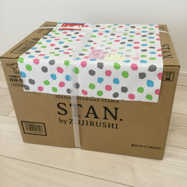 象印(ゾウジルシ)の象印　IH炊飯ジャー STAN. NW-SA10-WA ホワイト 新品未開封 スマホ/家電/カメラの調理家電(炊飯器)の商品写真