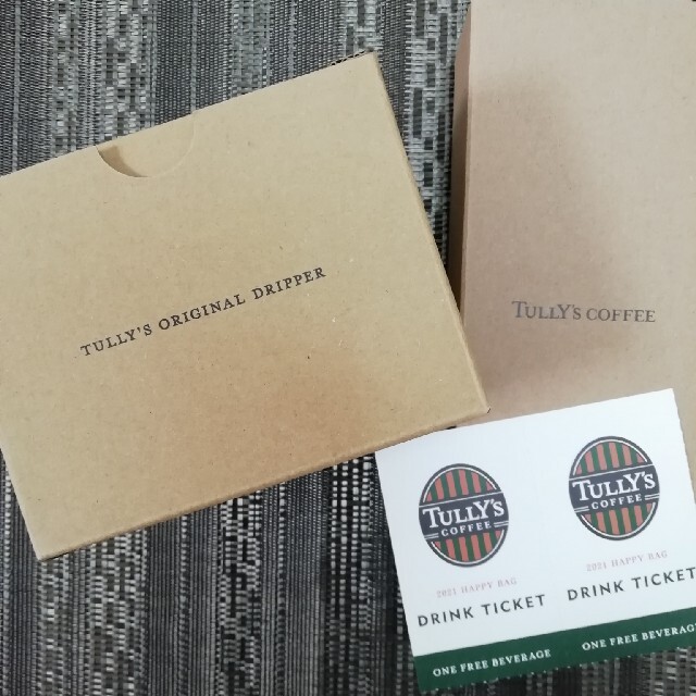 TULLY'S COFFEE(タリーズコーヒー)のタリーズコーヒードリッパー＆ミル＆コーヒーチケット2枚 食品/飲料/酒の飲料(コーヒー)の商品写真