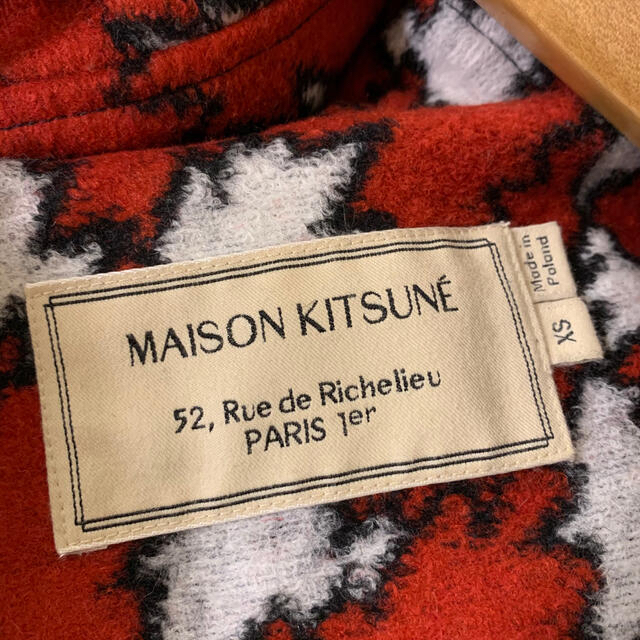 MAISON KITSUNE'(メゾンキツネ)のMAISON KITSUNÉ  メゾンキツネ ダッフルコート レディースのジャケット/アウター(ダッフルコート)の商品写真