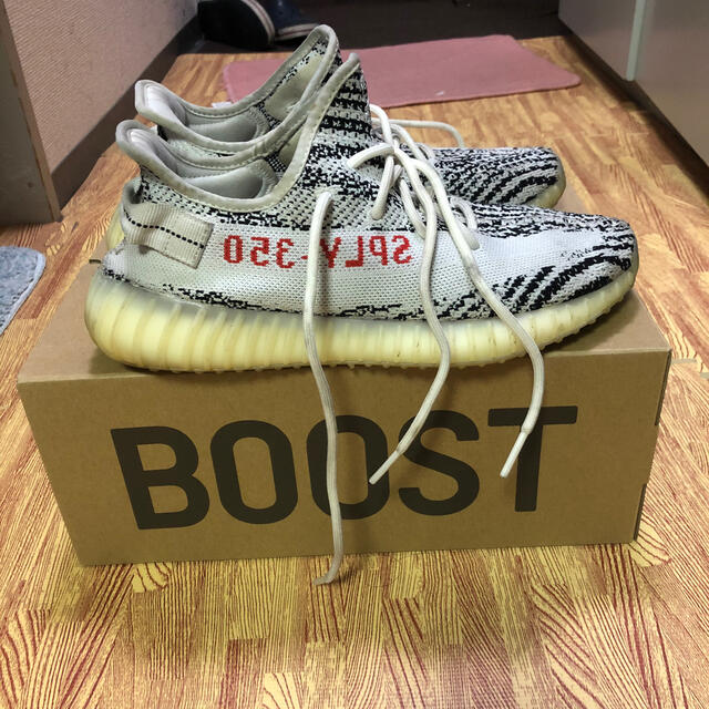 adidas(アディダス)のADIDAS YEEZY BOOST 350 V2 ZEBRA 27cm メンズの靴/シューズ(スニーカー)の商品写真