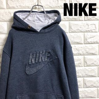 ナイキ(NIKE)のNIKE  ナイキ　プルオーバーパーカー　ラインストーン　レディースXLサイズ(パーカー)