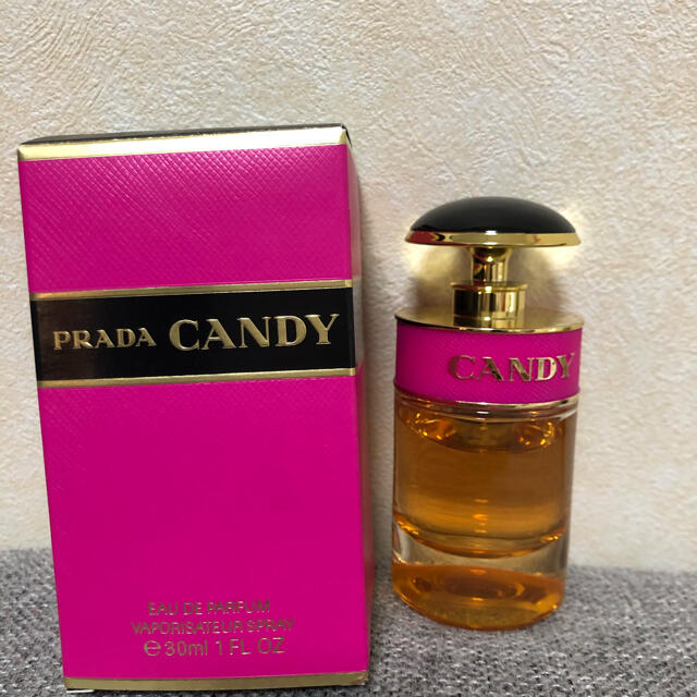 PRADA(プラダ)のPRADA CANDY オーデパルファム コスメ/美容の香水(香水(女性用))の商品写真