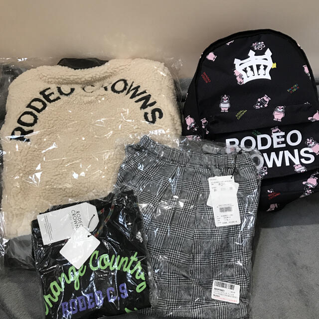 Rodeo Crowns ロデオクラウンズ キッズ 福袋 Mの通販 By ちゅぴ S Shop ロデオクラウンズならラクマ Rodeo Crowns ロデオクラウンズ キッズ 福袋 Mの通販 By ちゅぴ S Shop ロデオクラウンズならラクマ