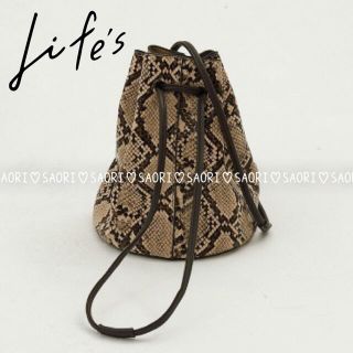 トゥデイフル(TODAYFUL)のTODAYFUL【未使用に近い】Python Bucket Bag(ハンドバッグ)