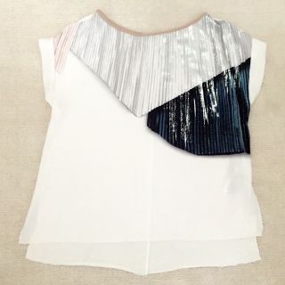 ザラ(ZARA)の【今季☆美品】ZARA トップス(シャツ/ブラウス(半袖/袖なし))